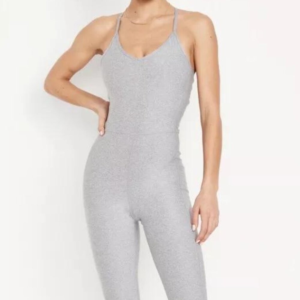 NWT Old Navy Cloud+ Sleeveless 7/8 Bodysuit - Picture 3 of 6